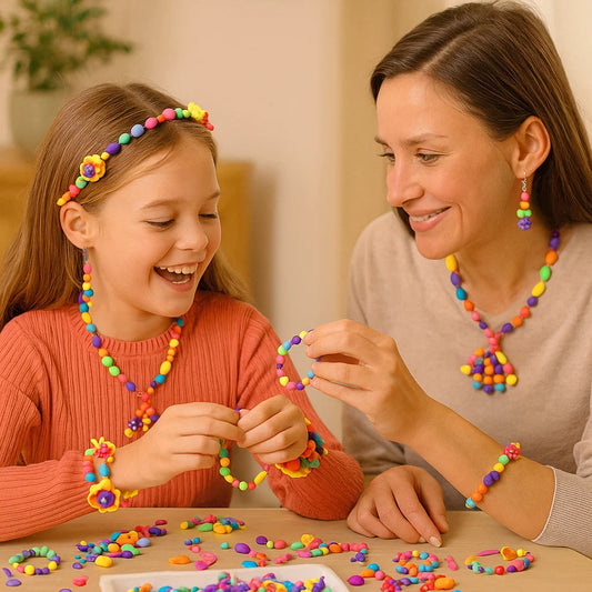 Pop - helmisetti lapsille | Värikäs DIY - korusetti luovaan leikkiin ja hienomotoriikan kehittämiseen